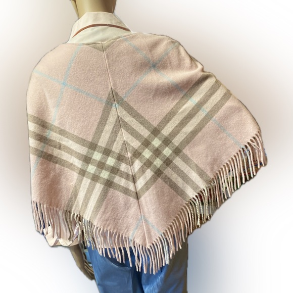 🔥 NEW BURBERRY Cashmere Blend Pink NOVA CHECK PONCHO🔥Women’s One SIZE🔥💗💕 - Picture 5 of 12